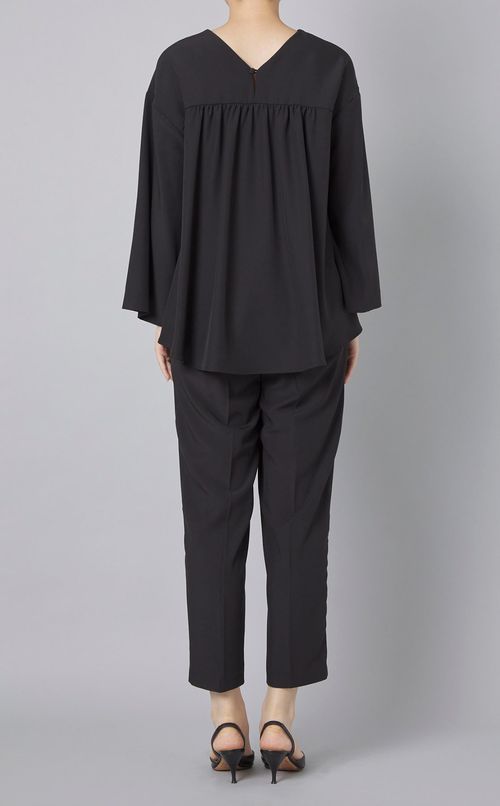 ストレッチツイルセットアップ