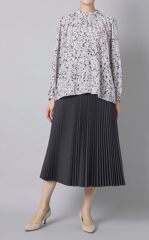 ワイルドフラワープリントブラウス