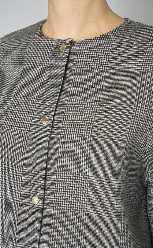 リバーシブルノーカラーショートコート