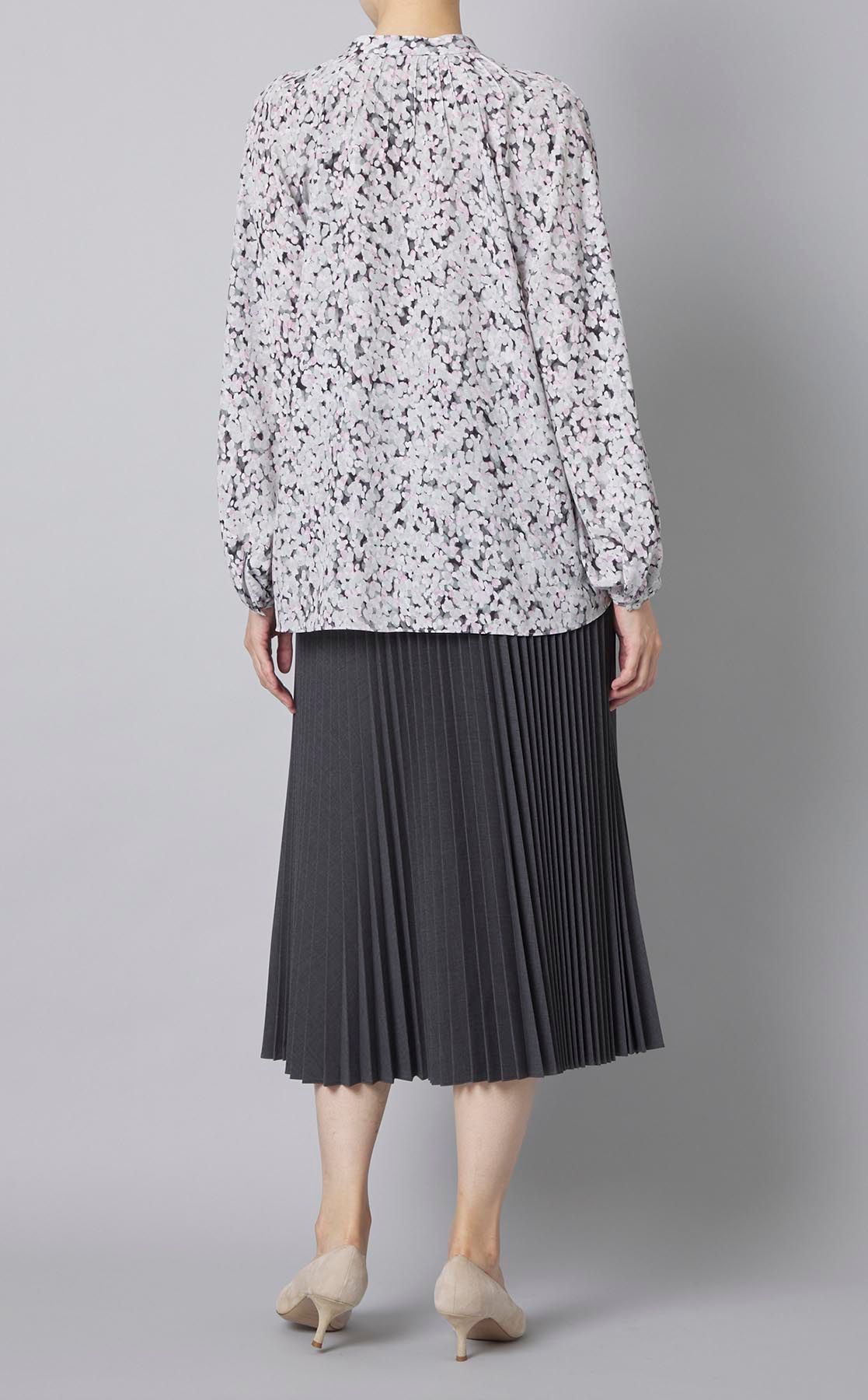 Theory luxe｜ワイルドフラワープリントブラウス