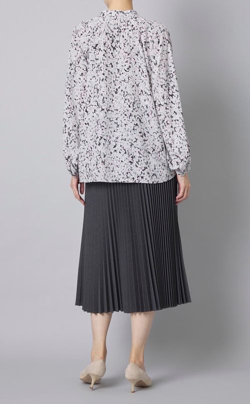 ワイルドフラワープリントブラウス