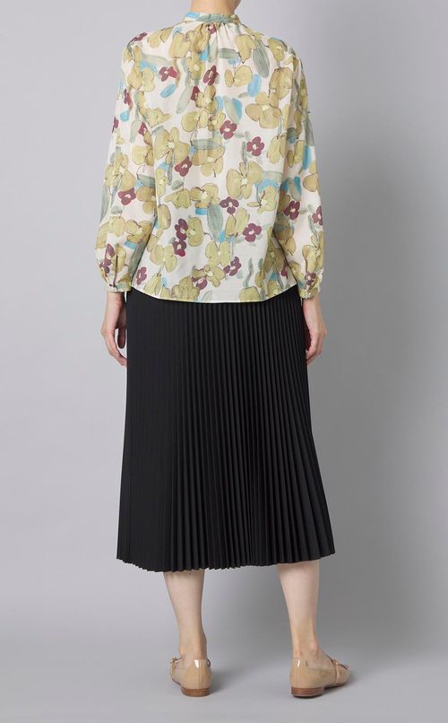 フラワーボウタイピンタックブラウス