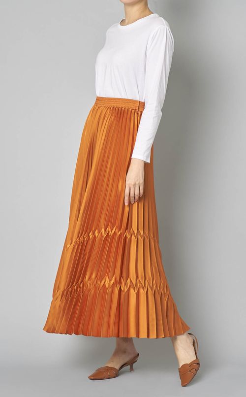 ランダムプリーツスカート