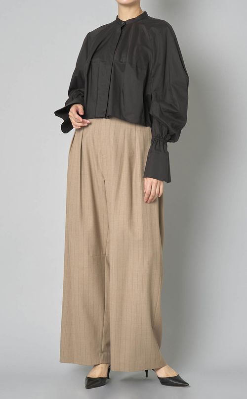 カーブスリーブバンドカラーシャツ