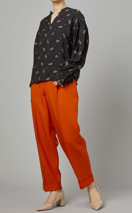 センタープレスウールパンツ