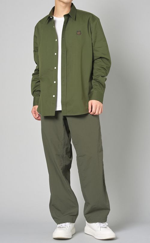 クリスピーナイロンストレートパンツ