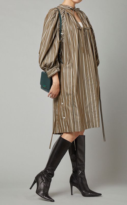 CAISSIEレザークロスボディバッグ