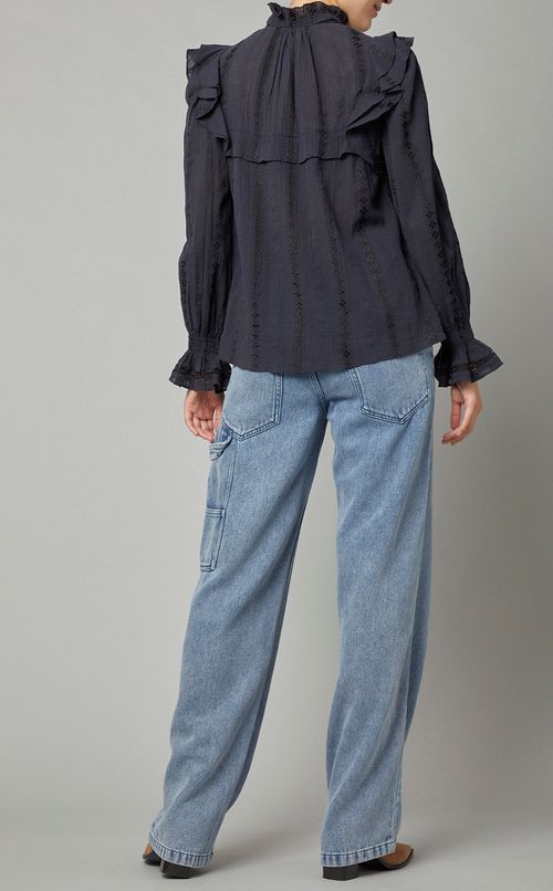 スタンドカラー長袖フリルブラウス