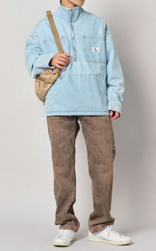 ラウンデッドスリングバッグ