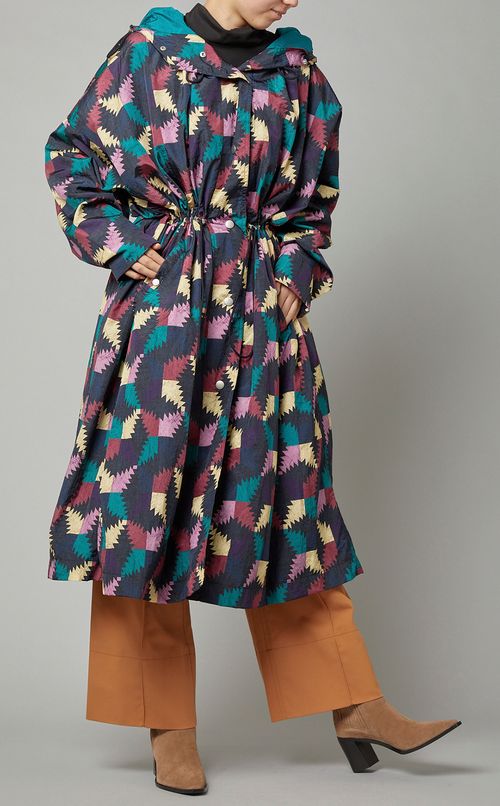 マルチカラーナイロンフーディロングコート