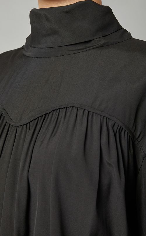 ウエスタンスカーフカラーブラウス