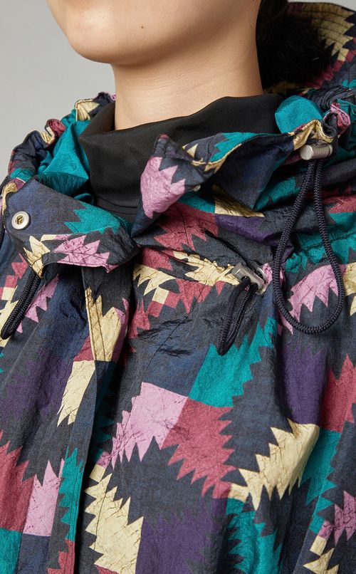 マルチカラーナイロンフーディロングコート