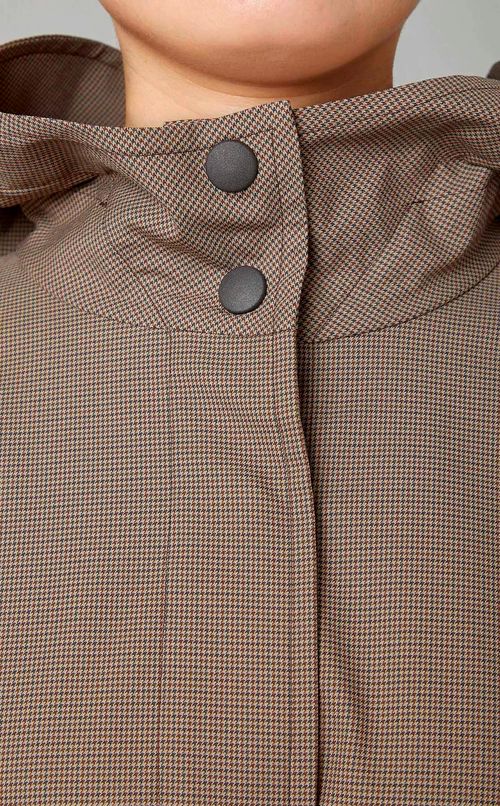 オールウェザーフーディコート