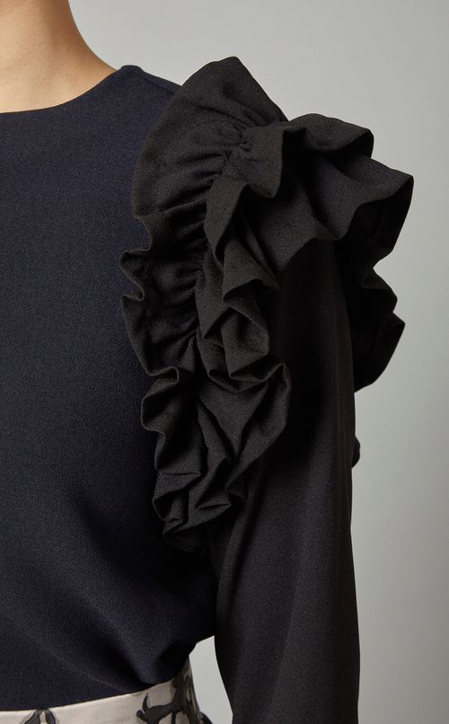 フリルスリーブバイカラーブラウス