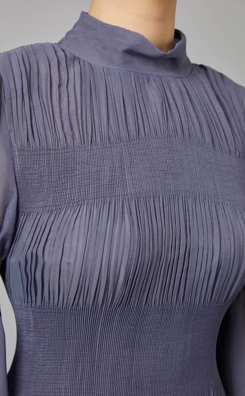 シャーリングドレス