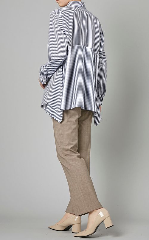 イレギュラーヘムシャツ