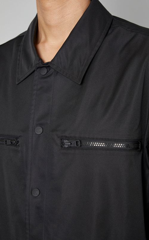 テックジップオーバーシャツ