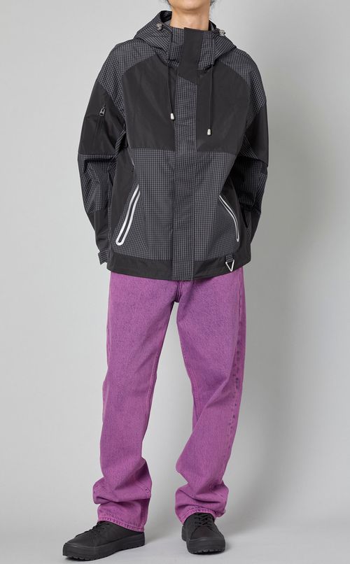 トーナルブロックウインドブレーカー