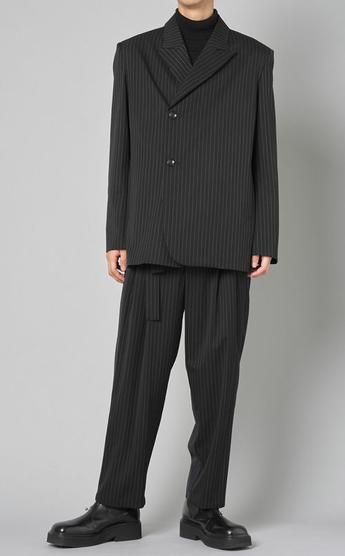 ピークドラペルセミダブルジャケット