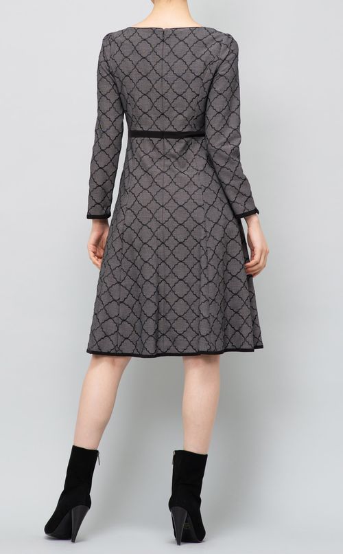 刺繍ストレッチフレアワンピース