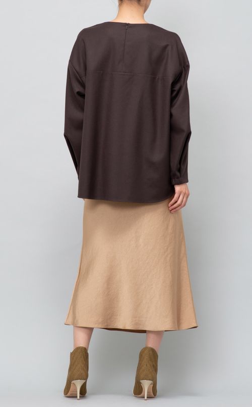 ラウンドヘムTブラウス