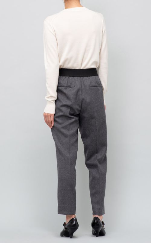 テーパードクロップドパンツ