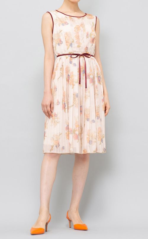 フラワープリントプリーツワンピース