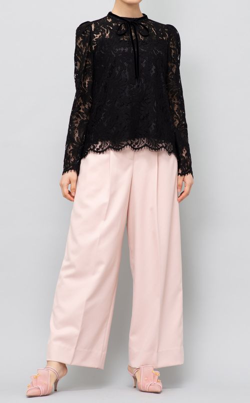 リボンレースブラウス