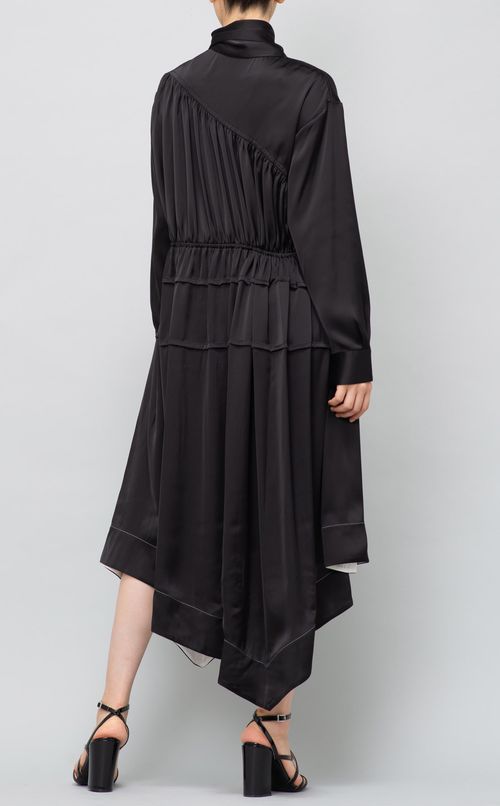 ネックスカーフ付ワンピース