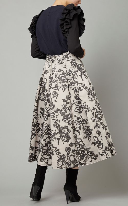 フラワーフレアスカート