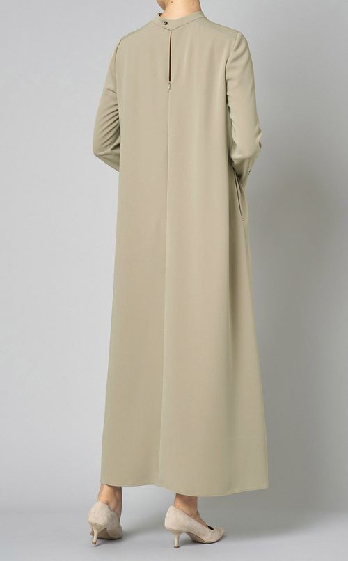 スタンドネック刺繍ドレス