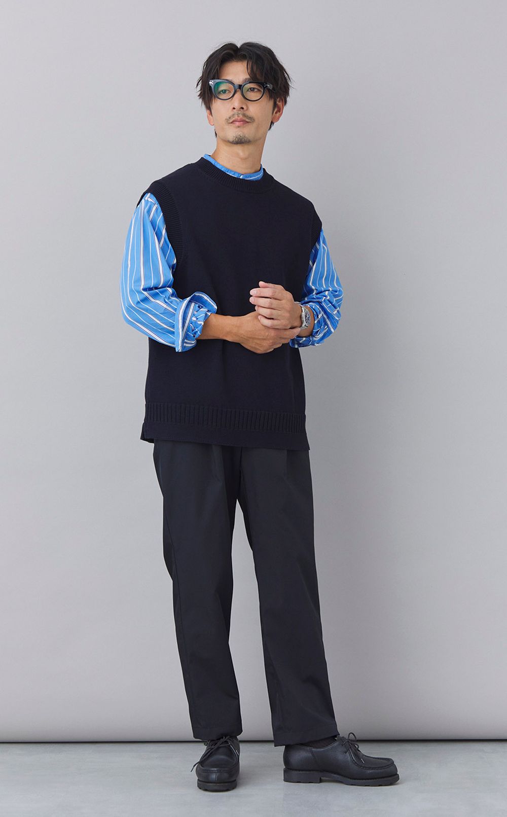 フラットギャバジンタックパンツ