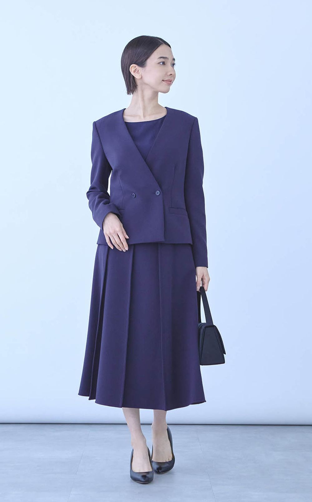 フレンチスリーブプルオーバーブラウス