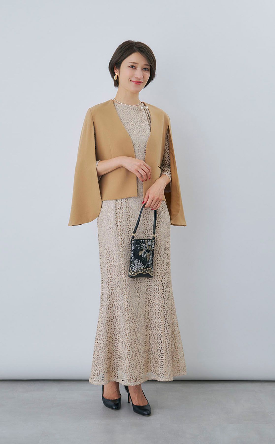 Arobe｜ノーカラーケープジャケット