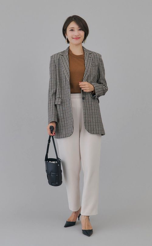 ストレッチテーパードパンツ