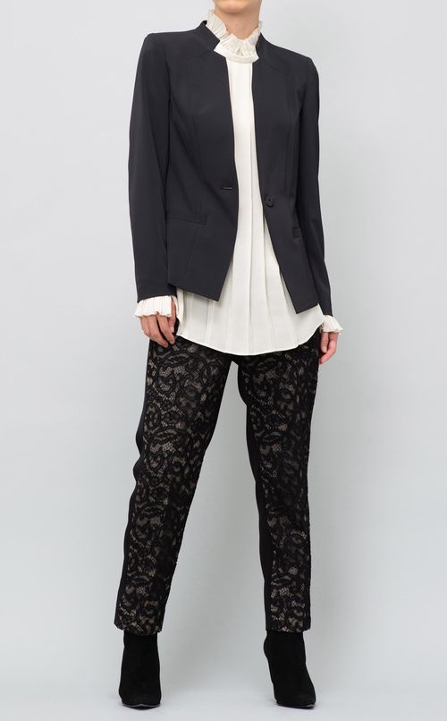 スタンドラペルジャケット