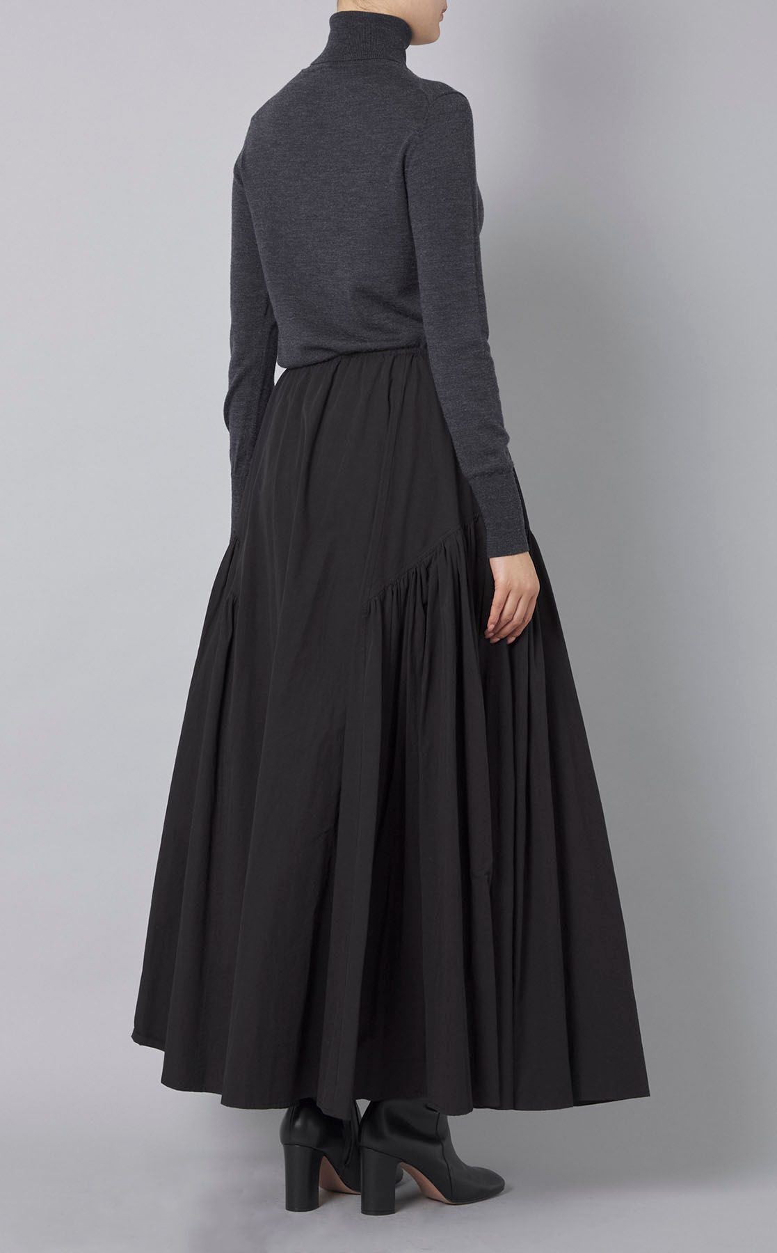 大セールETRE TOKYO★ギャザーボリュームエアリートップス★ブラック新品 ETRE TOKYO ブラウス シャツ ギャザーボリュームエアリートップス