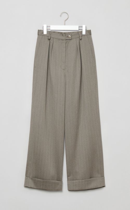 ダブルタックワイドトラウザー