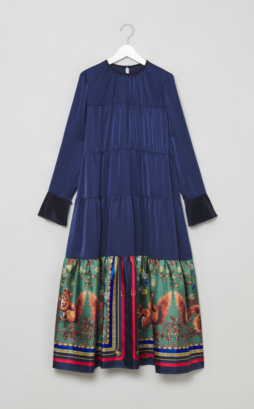 スカーフ柄ティアードワンピース