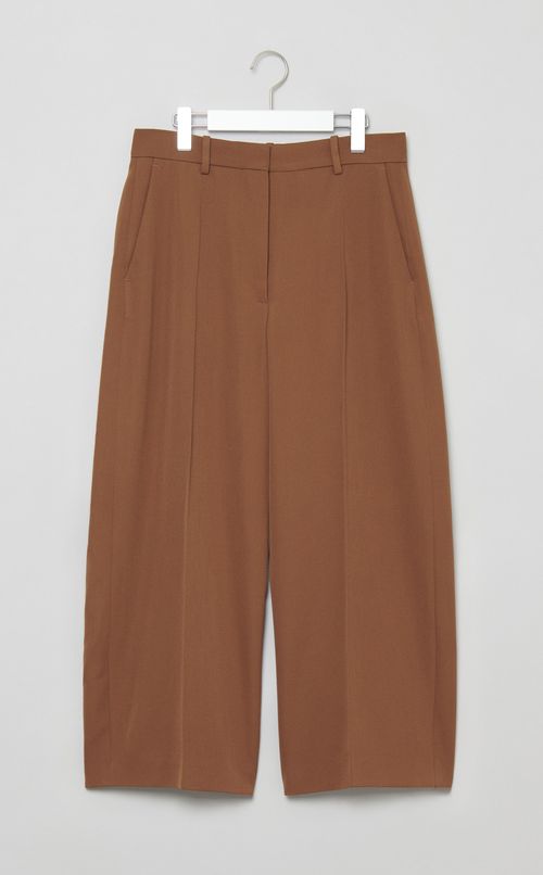 センタープレスストレートパンツ