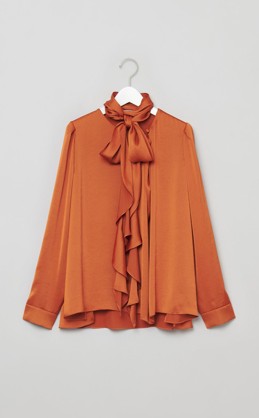 サテンボウタイブラウス