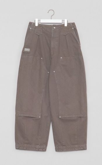 ダブルニーパンツ