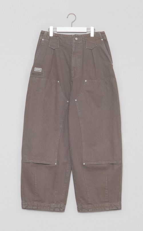 ダブルニーパンツ