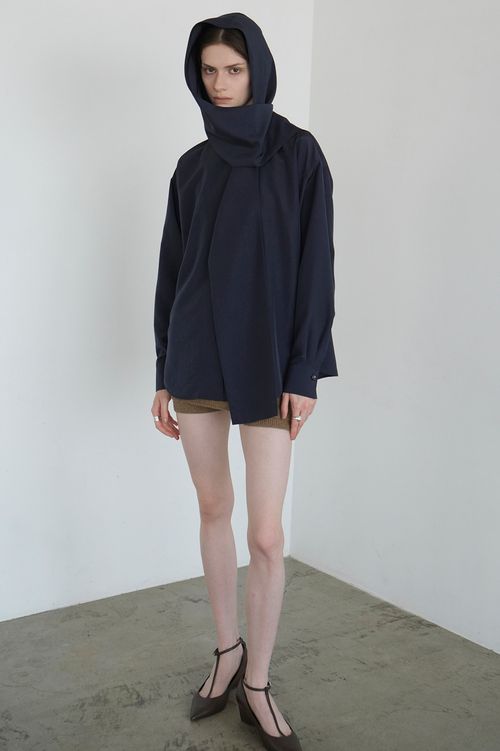 ボウタイフーディシャツ