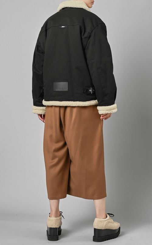 ショートボアブルゾン
