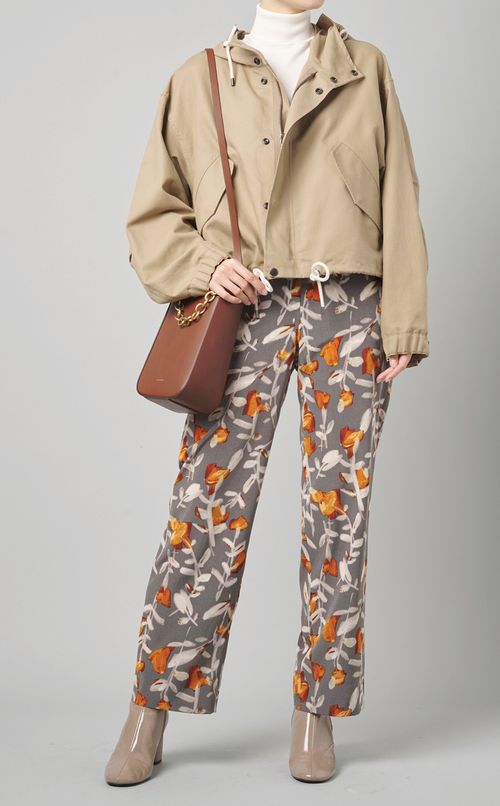 フラワーバックギャザーパンツ