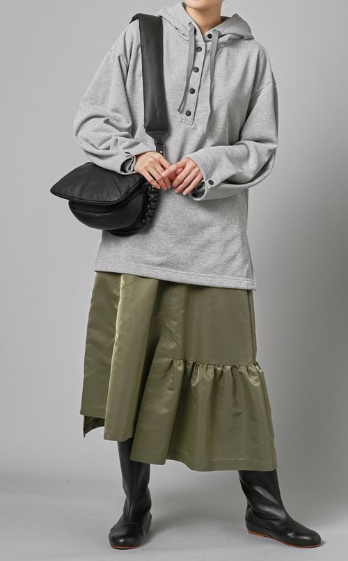 フレアヘムミリタリースカート