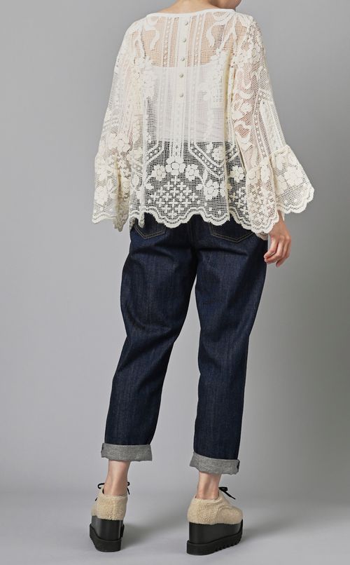 モチーフレースブラウス