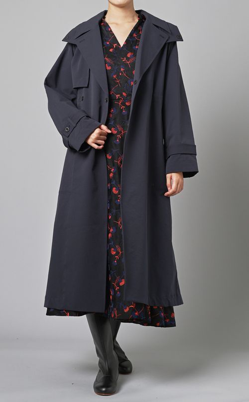 フラワーエンブロイダリーワンピース