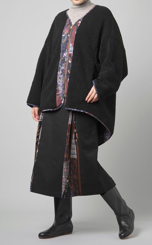 プリーツスリットミディスカート